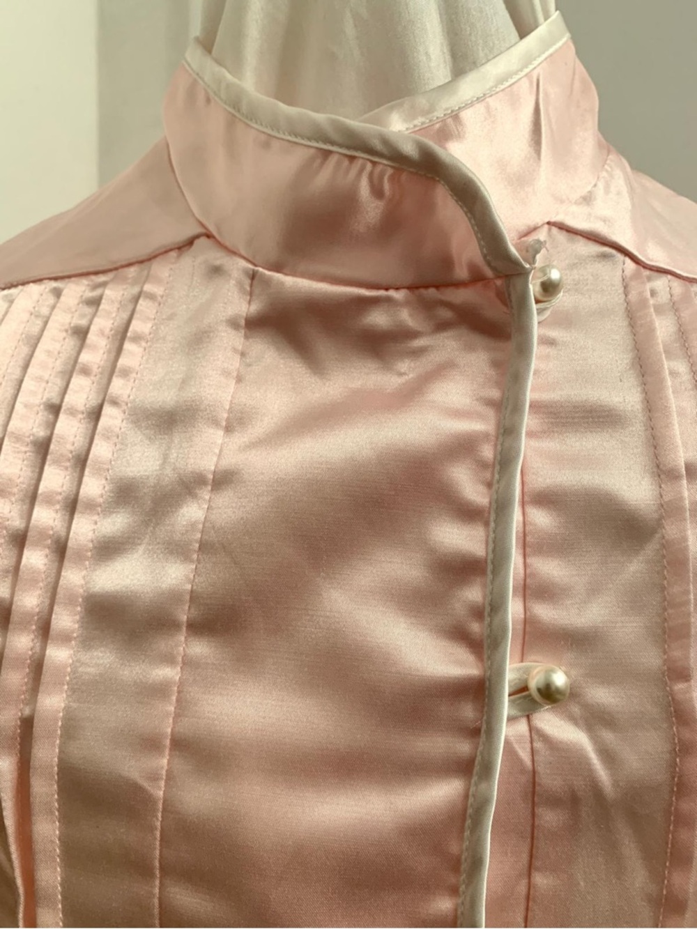 Vintage Barad & Co Light Pink Satin Pintuck Pajama Top - Picture 6 of 12